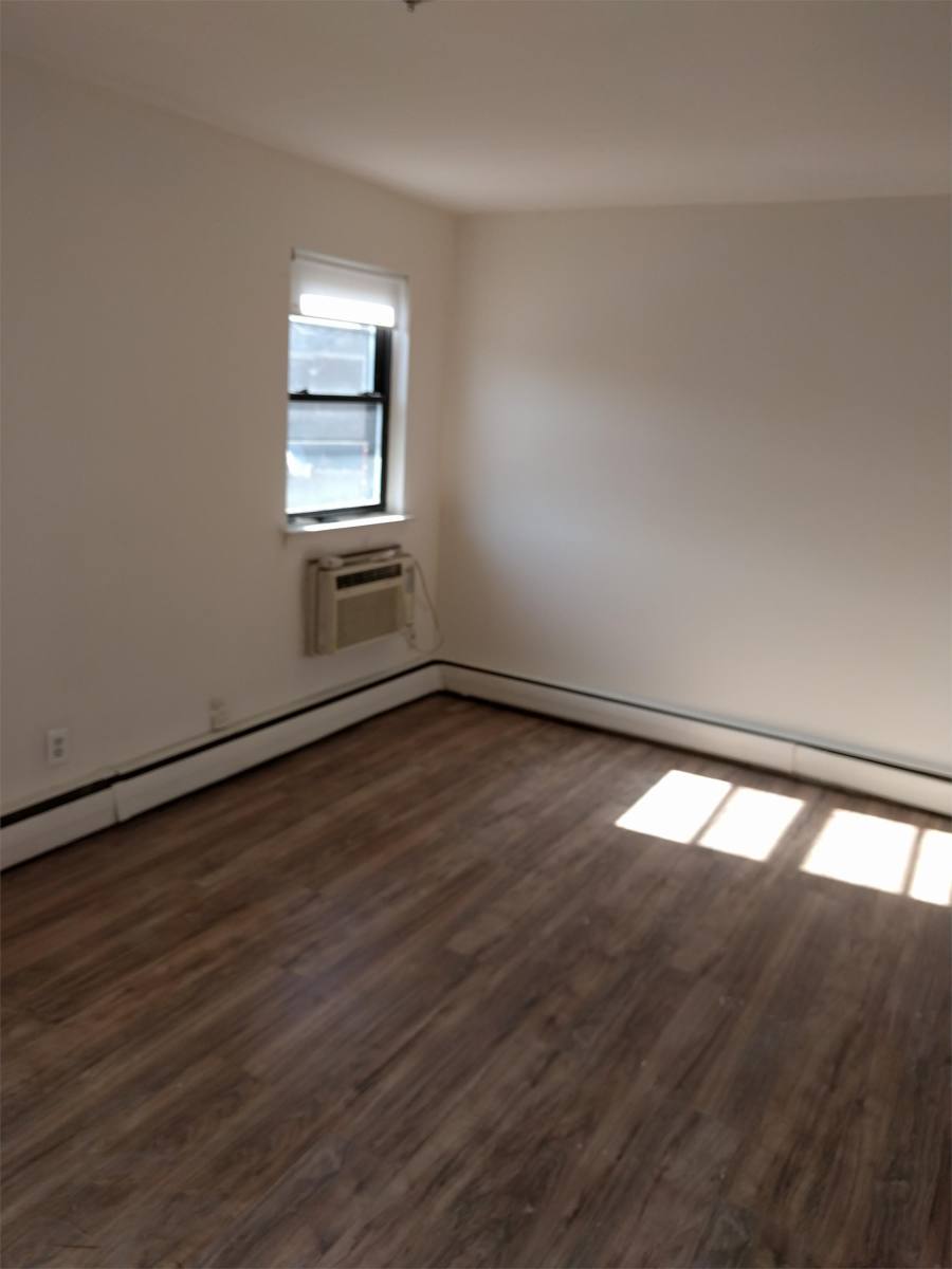 Apartment for rent at 901 E Cliveden St #2, Philadelphia, PA 19119