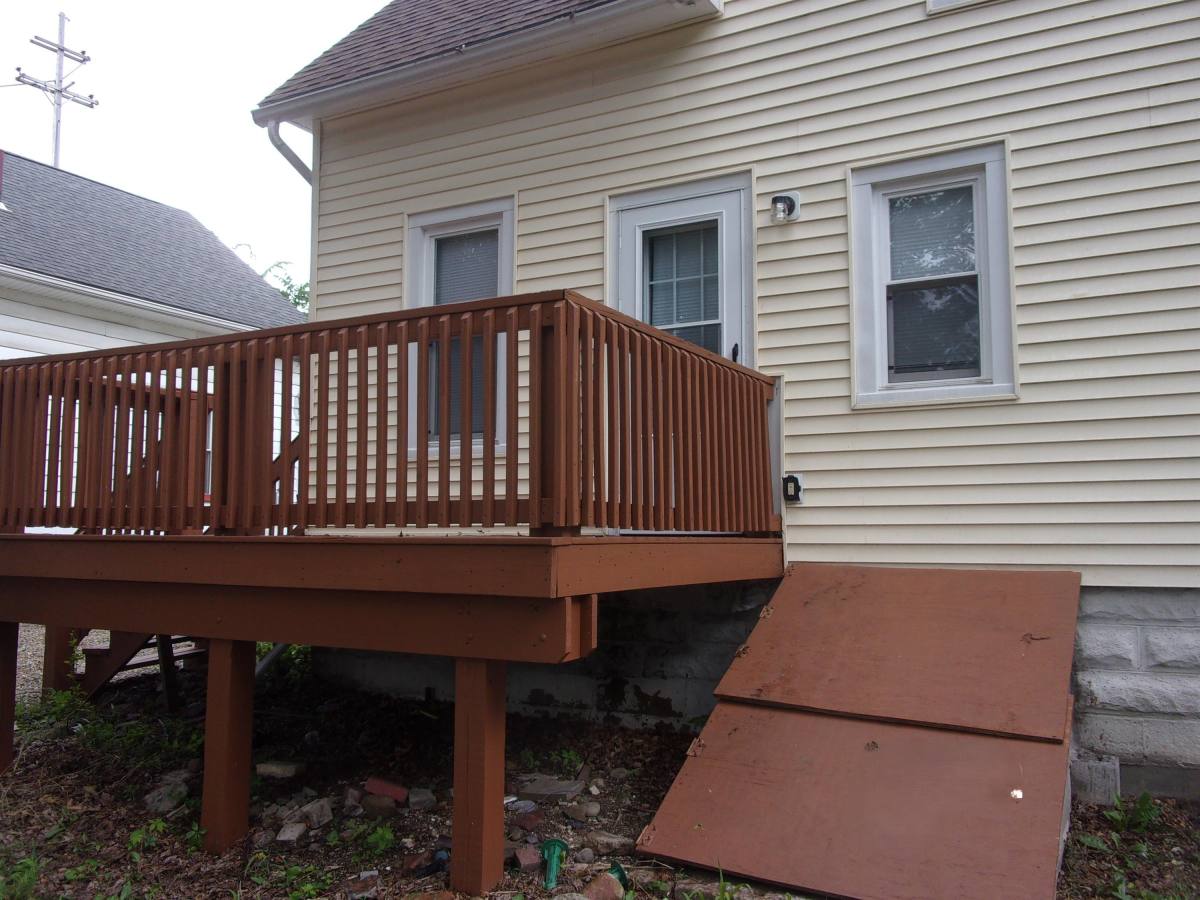 House for rent at 429 Lake St, Kent, OH 44240