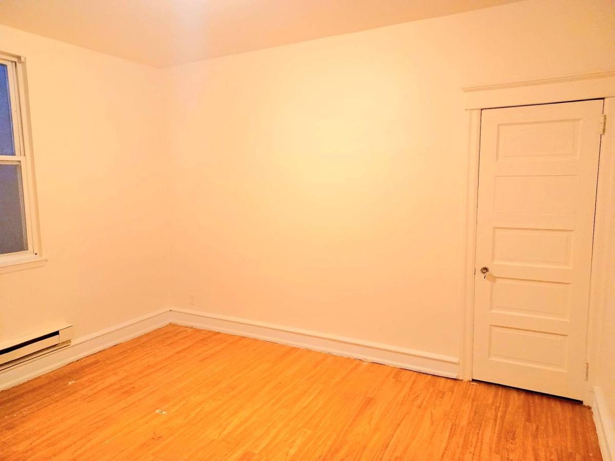 Apartment for rent at 1722 Atlantic Ave #B2, Atlantic City, NJ 08401