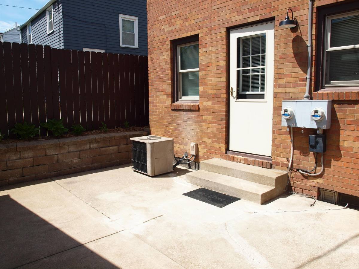 House for rent at Martindale, 1224 Milford Ave NE #1, Canton, OH 44714