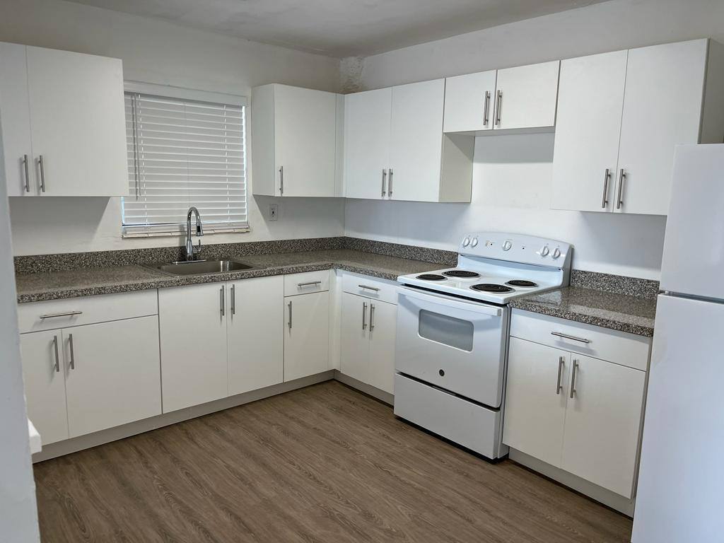 Apartment for rent at 16117 - 16135 NE 19th Court #7, Miami, FL 33162
