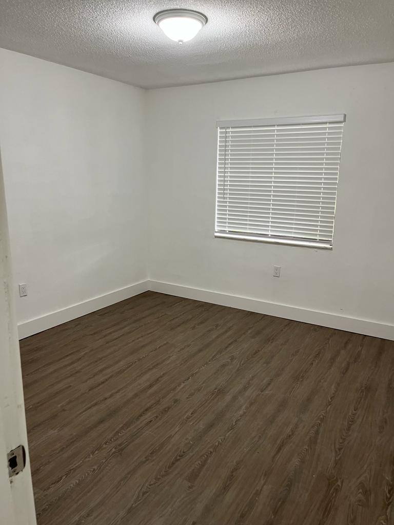 Apartment for rent at 16117 - 16135 NE 19th Court #7, Miami, FL 33162