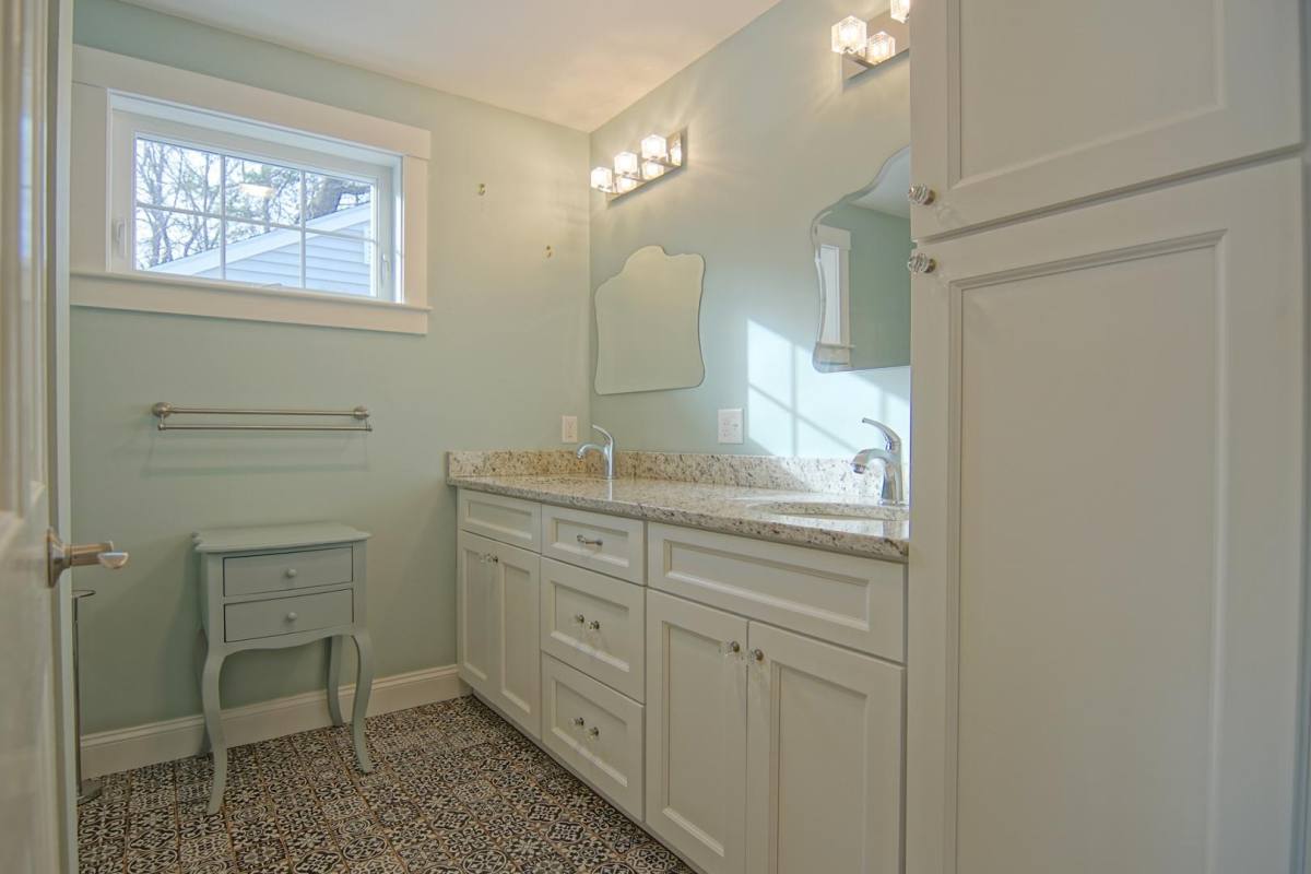 Apartment for rent at 4 Spring Lane #B, Eliot, ME 03903