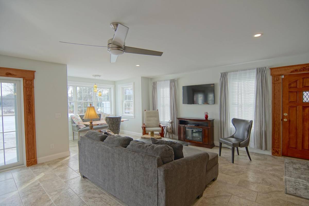 Apartment for rent at 4 Spring Lane #B, Eliot, ME 03903