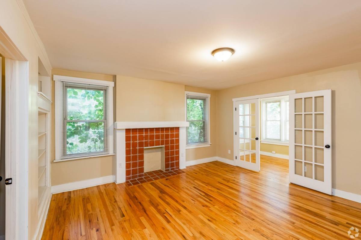 Apartment for rent at 5836 Alderson St #4, Pittsburgh, PA 15217