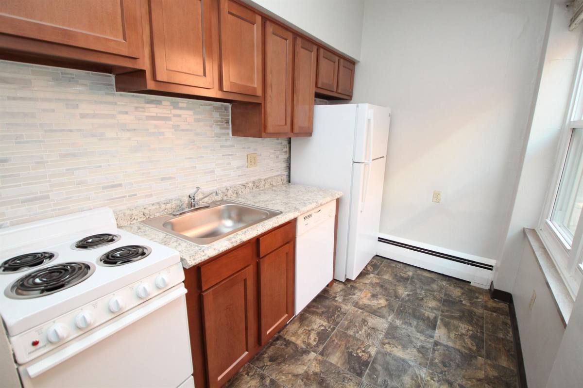 Apartment for rent at 341 S Highland Ave #20-9, Pittsburgh, PA 15206