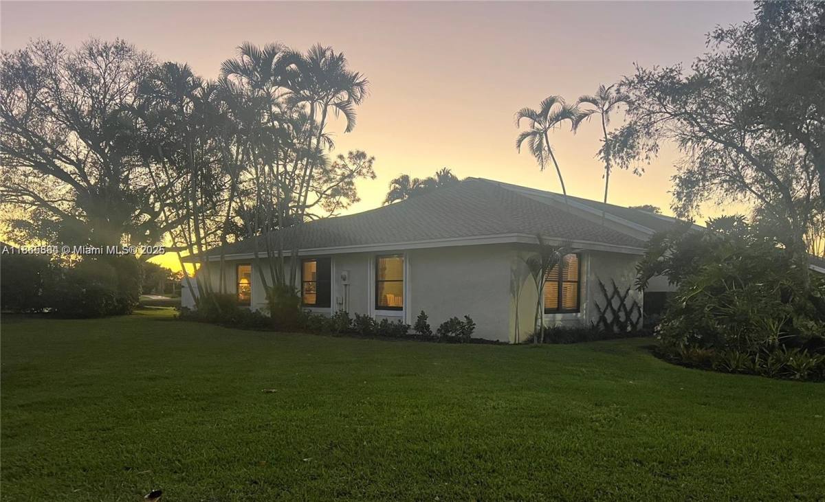 Townhouse for rent at 6198 Brandon St, Palm Beach Gardens, FL 33418
