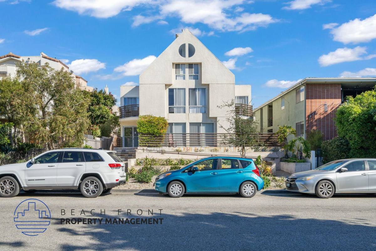 Apartment for rent at 937 10th St #7, Santa Monica, CA 90403
