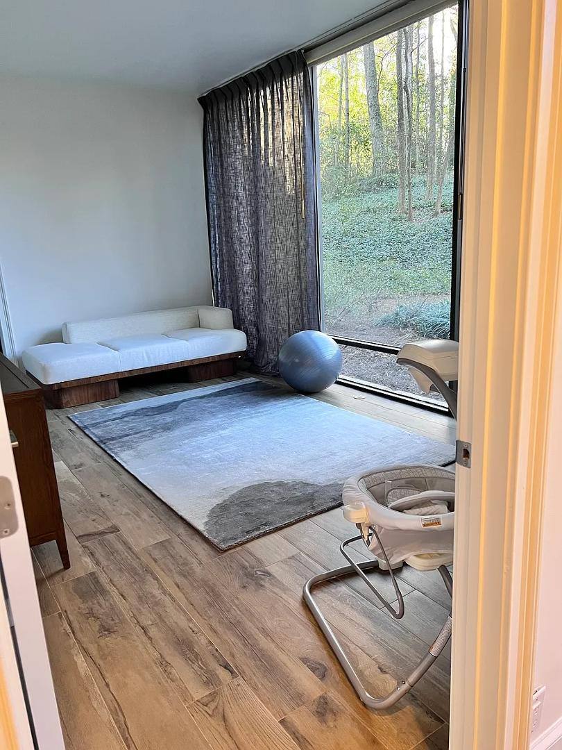 Apartment for rent at 3530 Piedmont Rd NE #1M, Atlanta, GA 30305