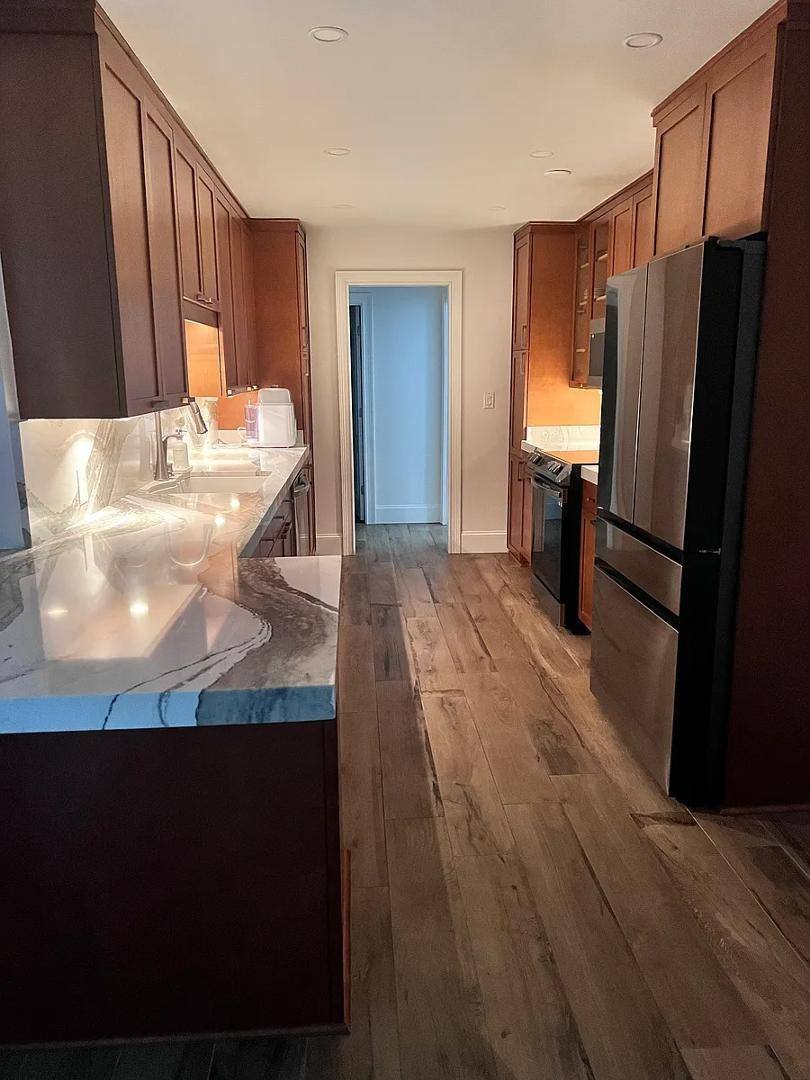 Apartment for rent at 3530 Piedmont Rd NE #1M, Atlanta, GA 30305