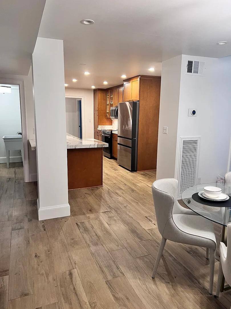 Apartment for rent at 3530 Piedmont Rd NE #1M, Atlanta, GA 30305