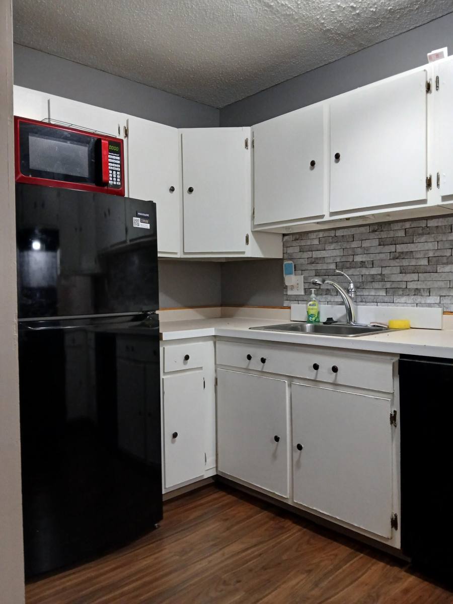 Apartment for rent at Fulton Street, 168 Fulton St #3, Fall River, MA 02720