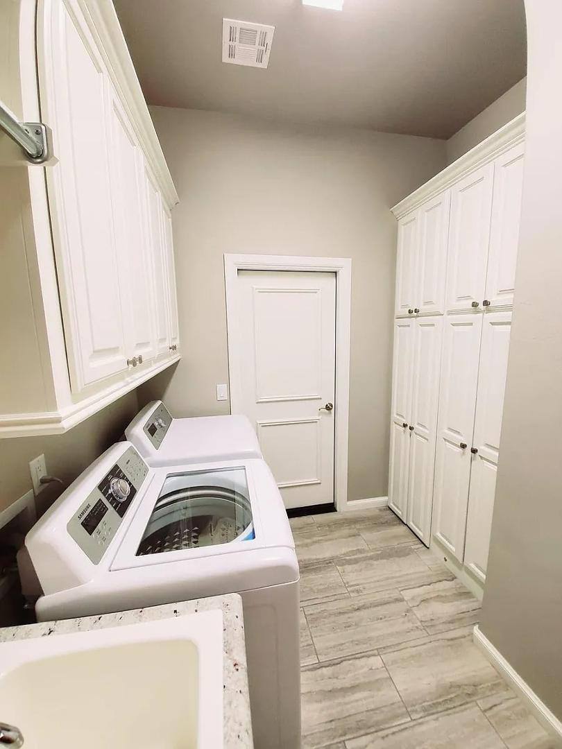 House for rent at Twin Bridges, 5309 Arch Bridge Court, Edmond, OK 73034