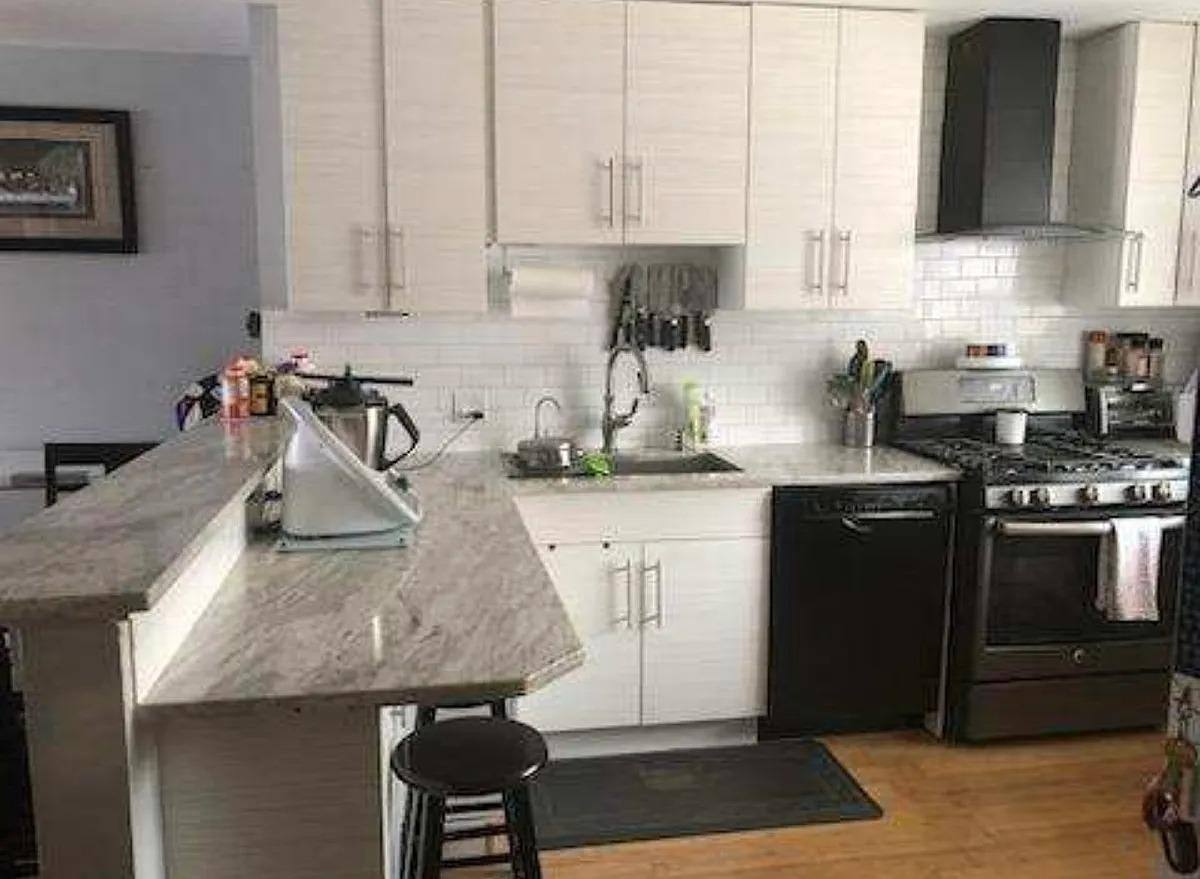 Apartment for rent at 10473 Dearlove Rd #5, Glenview, IL 60025