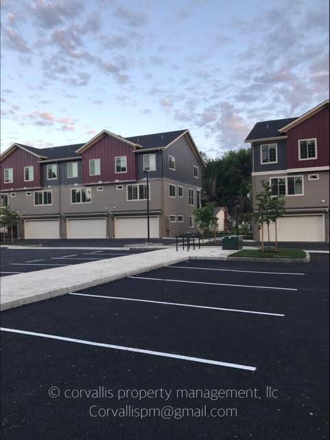 Townhouse for rent at 1206 SW 53rd St, Corvallis, OR 97333