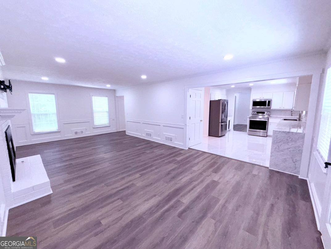 House for rent at 313 Summit Ridge Dr, Lawrenceville, GA 30046