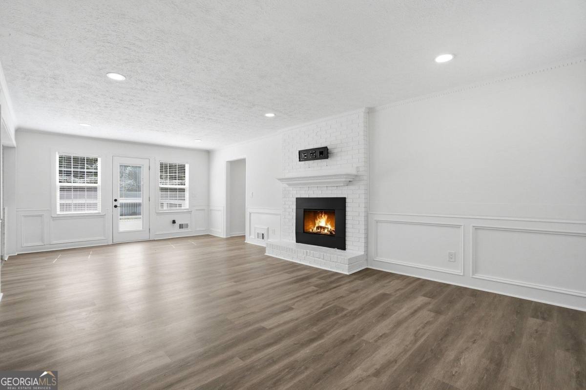 House for rent at 313 Summit Ridge Dr, Lawrenceville, GA 30046