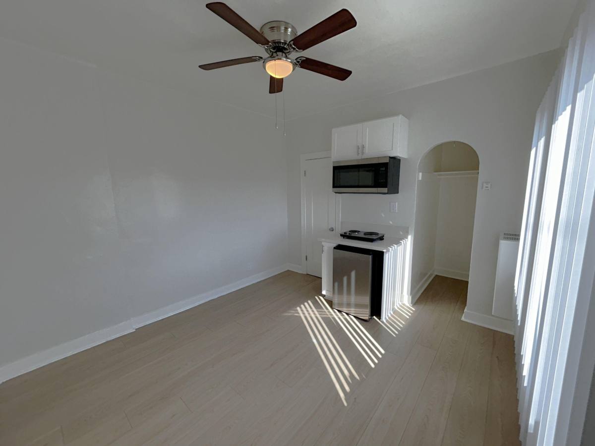 Apartment for rent at 320 N Ardmore Ave #311, Los Angeles, CA 90004