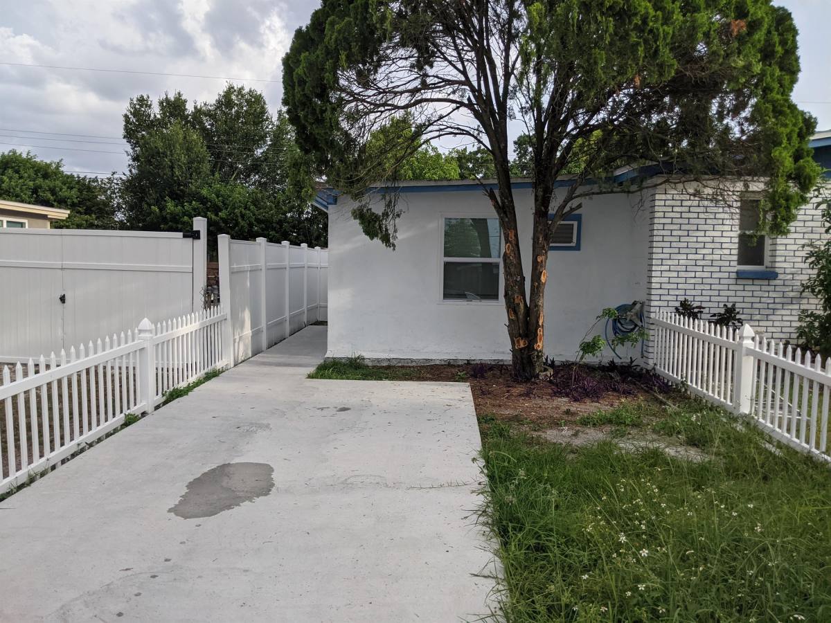 Apartment for rent at West Park Estates, 4823 W Minnehaha St #B, Tampa, FL 33614