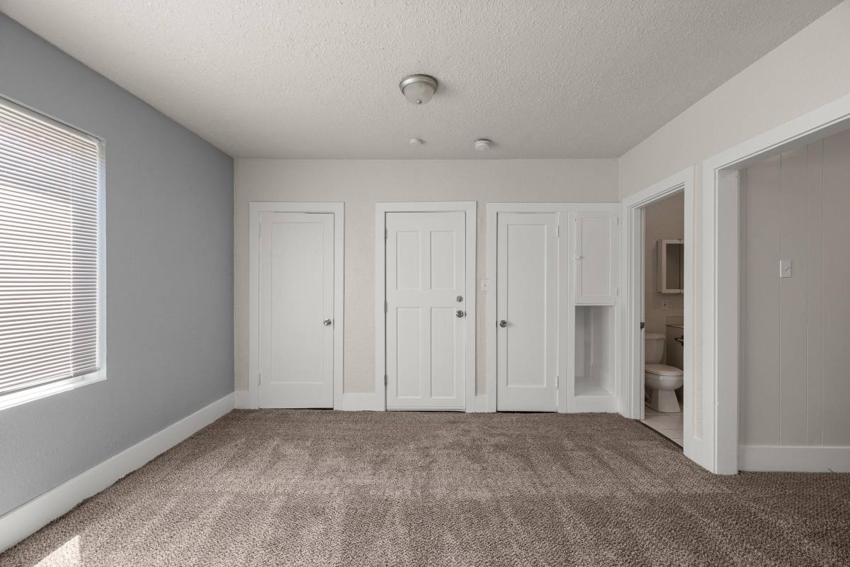 Apartment for rent at 215 E 1st St #105, Aberdeen, WA 98520