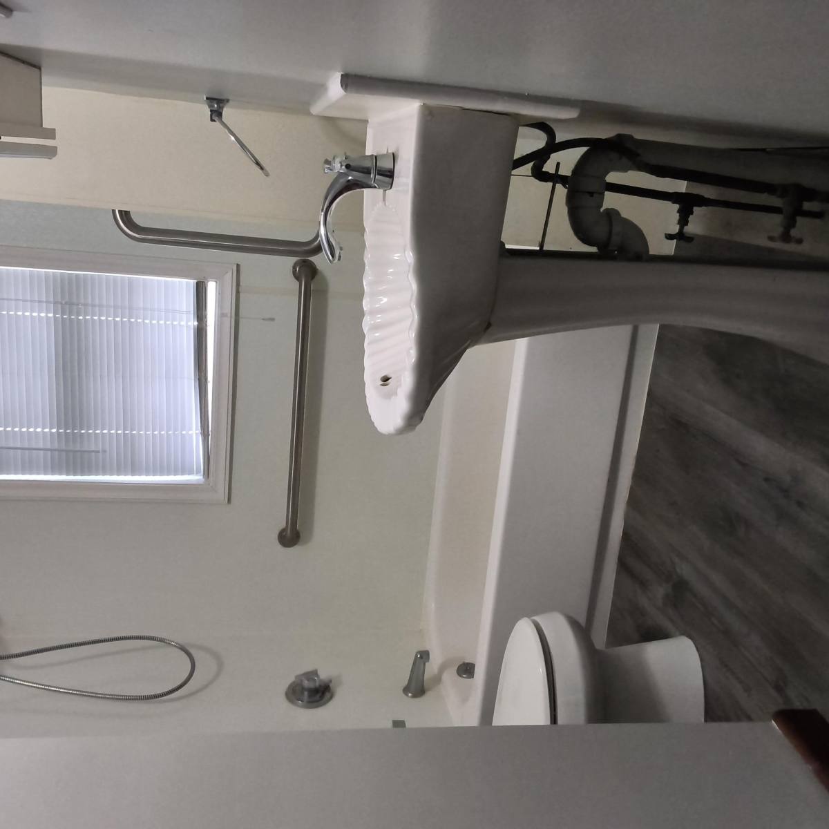Apartment for rent at 212-218 Lowell St #1E, Fall River, MA 02721