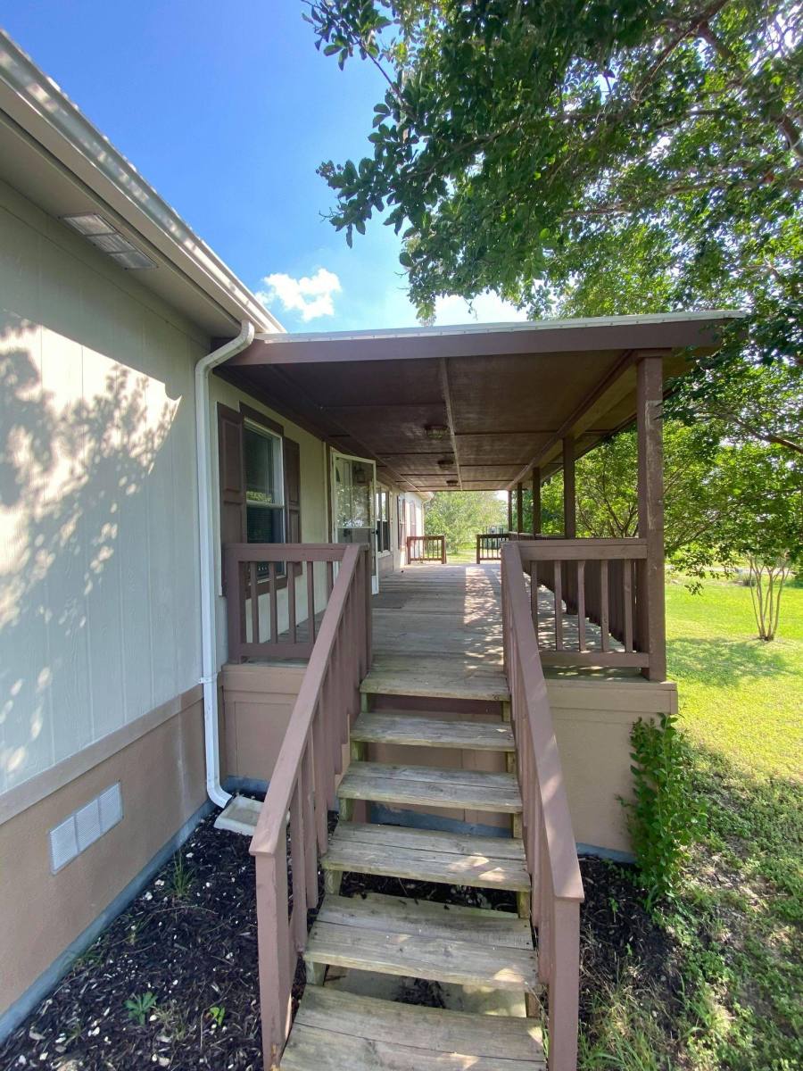 House for rent at 99 Roots Rd, Martindale, TX 78655