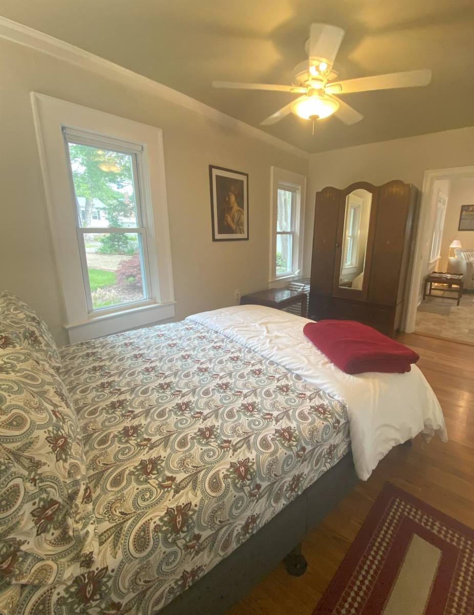 House for rent at 45 N Oaklawn Ave, Brevard, NC 28712