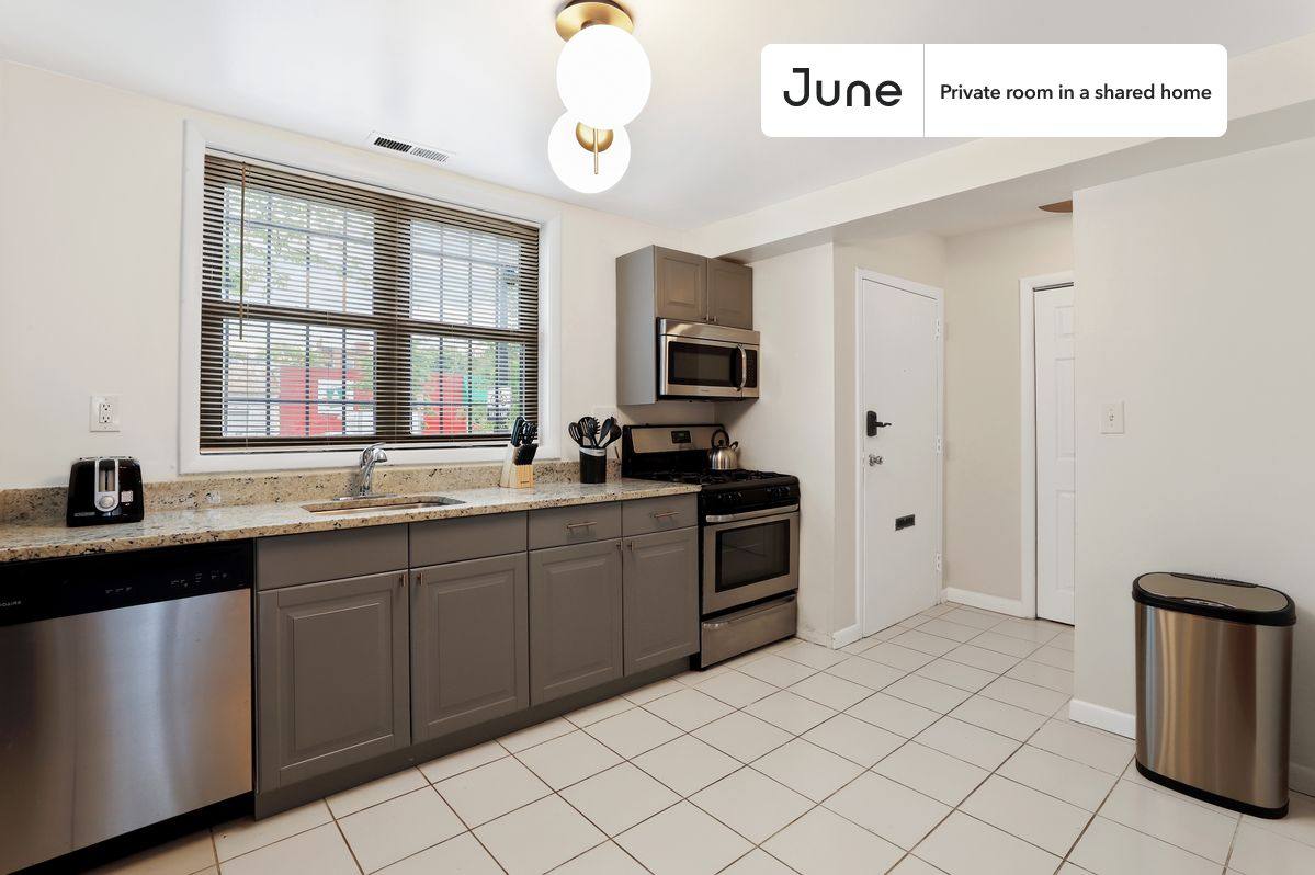 Apartment for rent at 1242 11th St NW, Washington, DC 20001