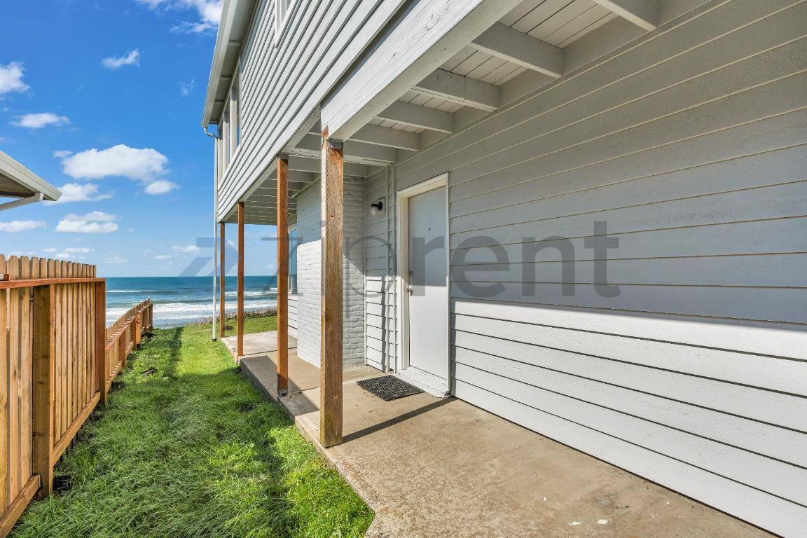 House for rent at 3549 NW Jetty Ave #B, Lincoln City, OR 97367
