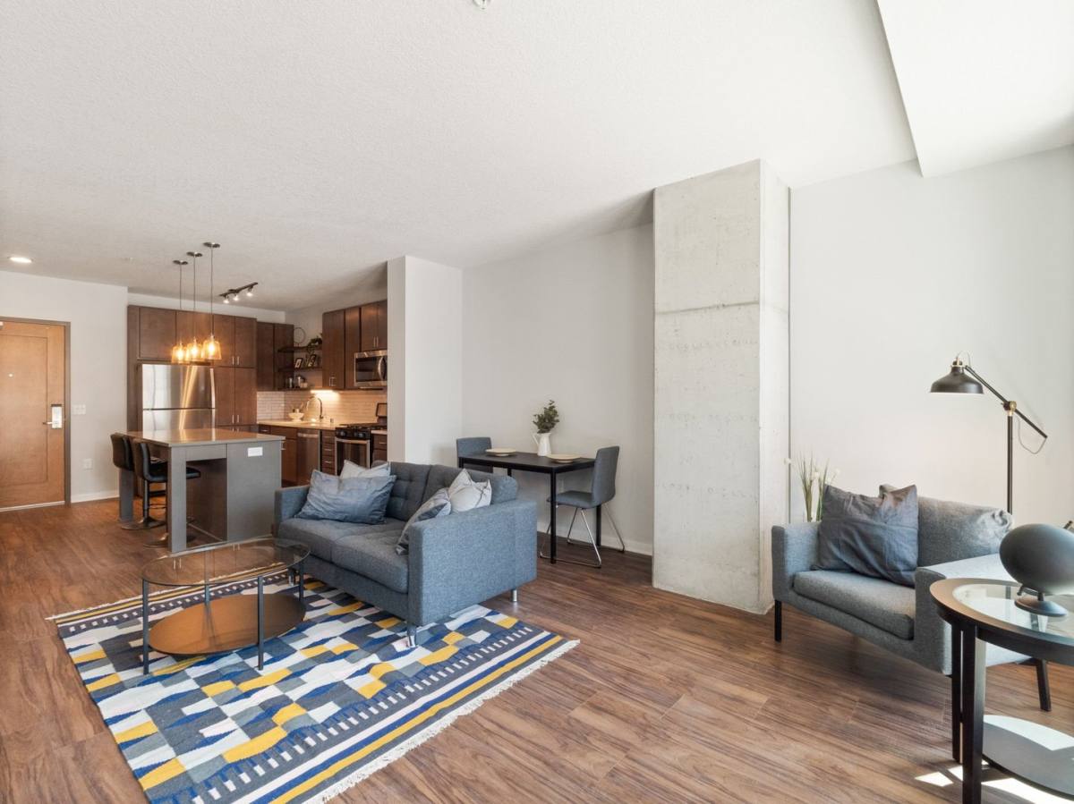 Apartment for rent at 811 Washington Ave S, Minneapolis, MN 55415