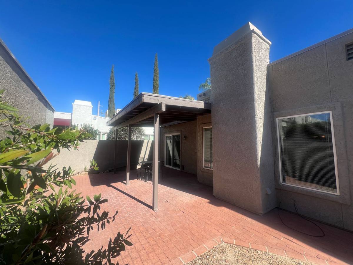 House for rent at 5565 N Sapphire Dr, Tucson, AZ 85750