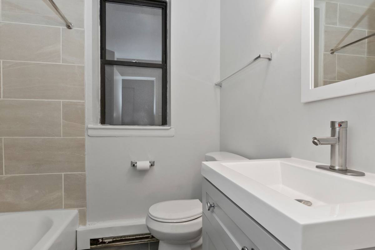 Apartment for rent at 4520-26 S Vincennes Ave, Chicago, IL 60653