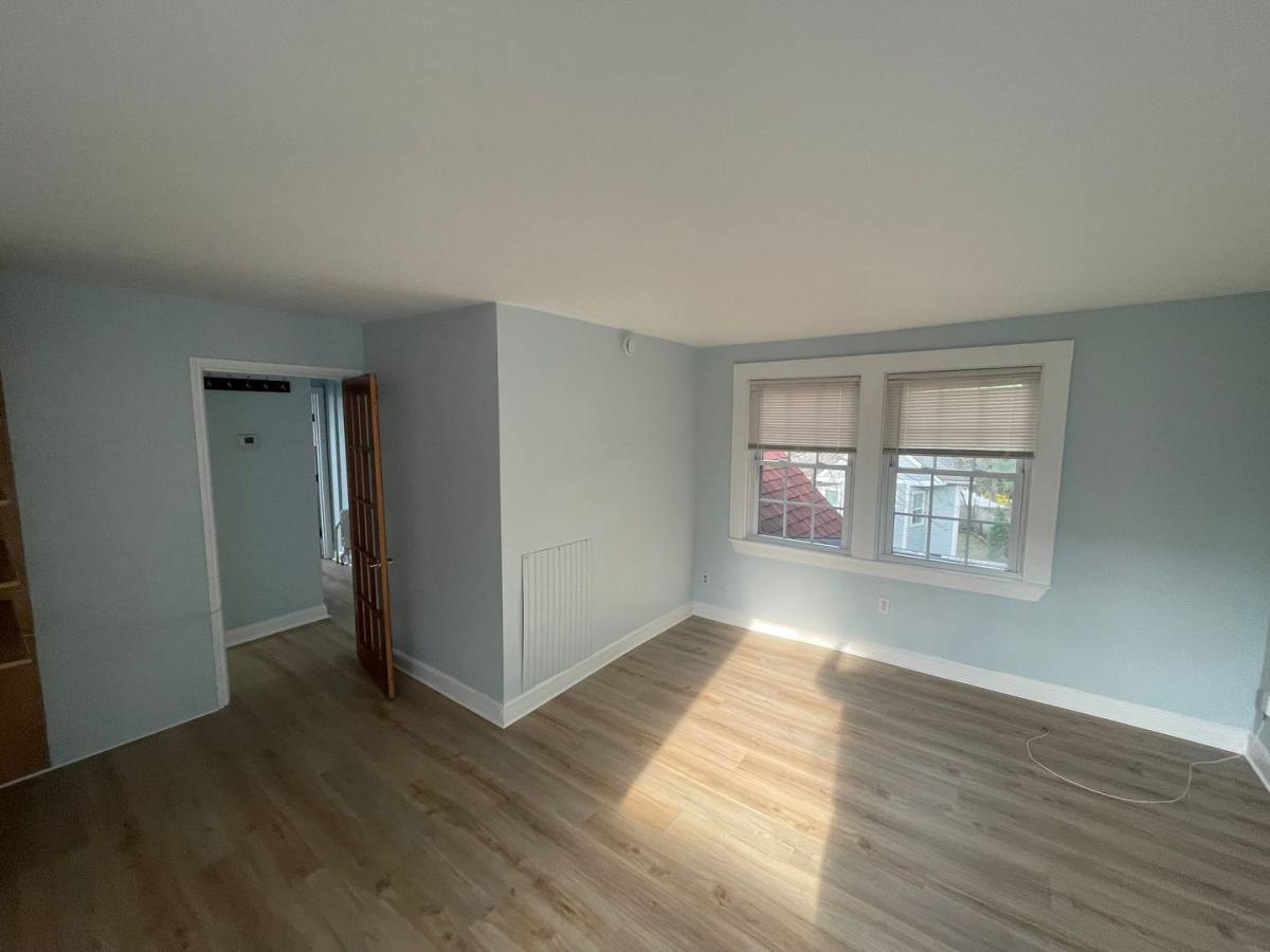 Apartment for rent at 16 Lincoln St #2, Newton Highlands, MA 02461