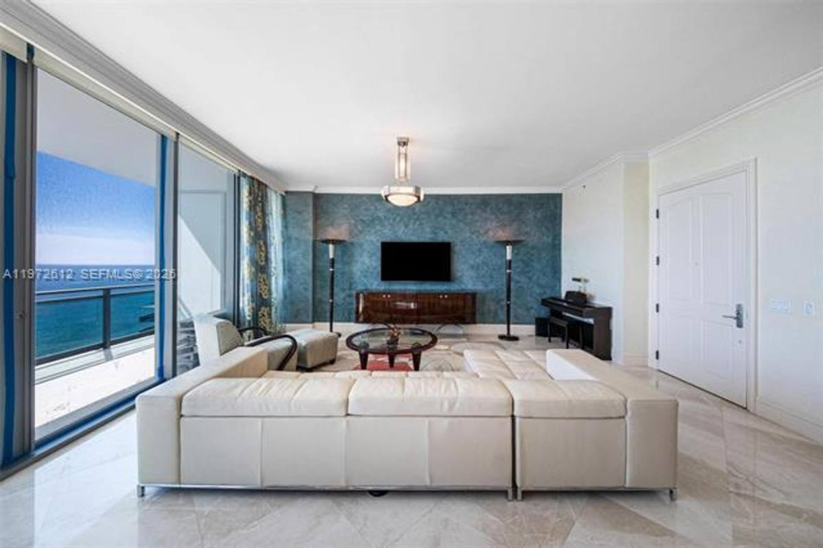Apartment for rent at 10295 Collins Ave Appt, Miami Beach, FL 33154