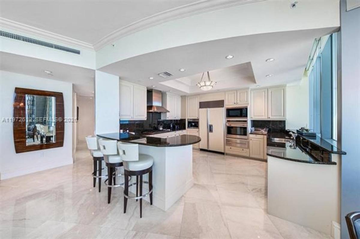 Apartment for rent at 10295 Collins Ave Appt, Miami Beach, FL 33154