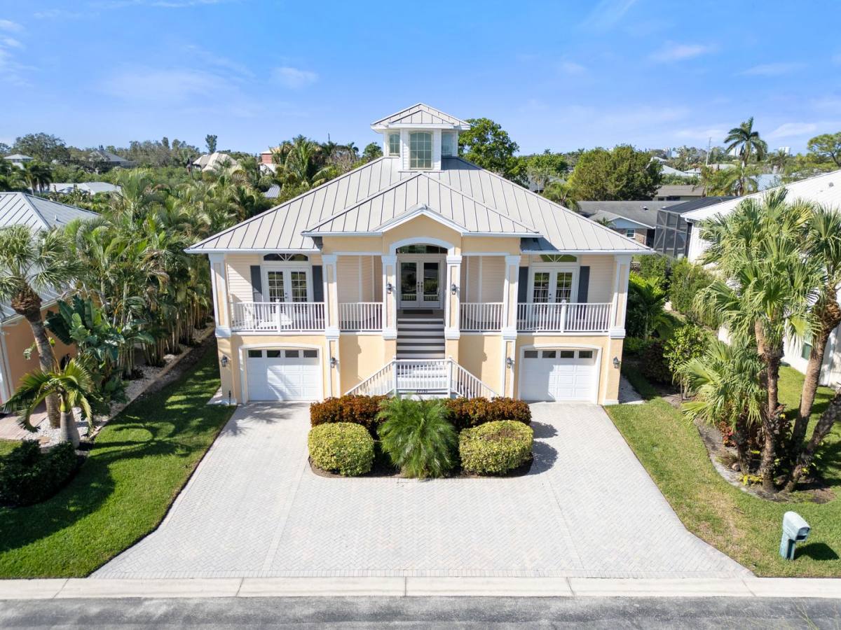 House for rent at 27130 Flamingo Dr, Bonita Springs, FL 34135