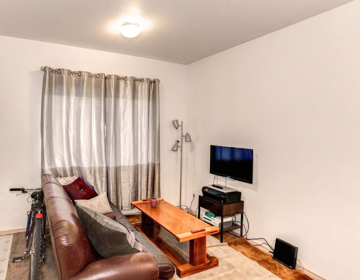 Apartment for rent at 939 20th St, Bellingham, WA 98225