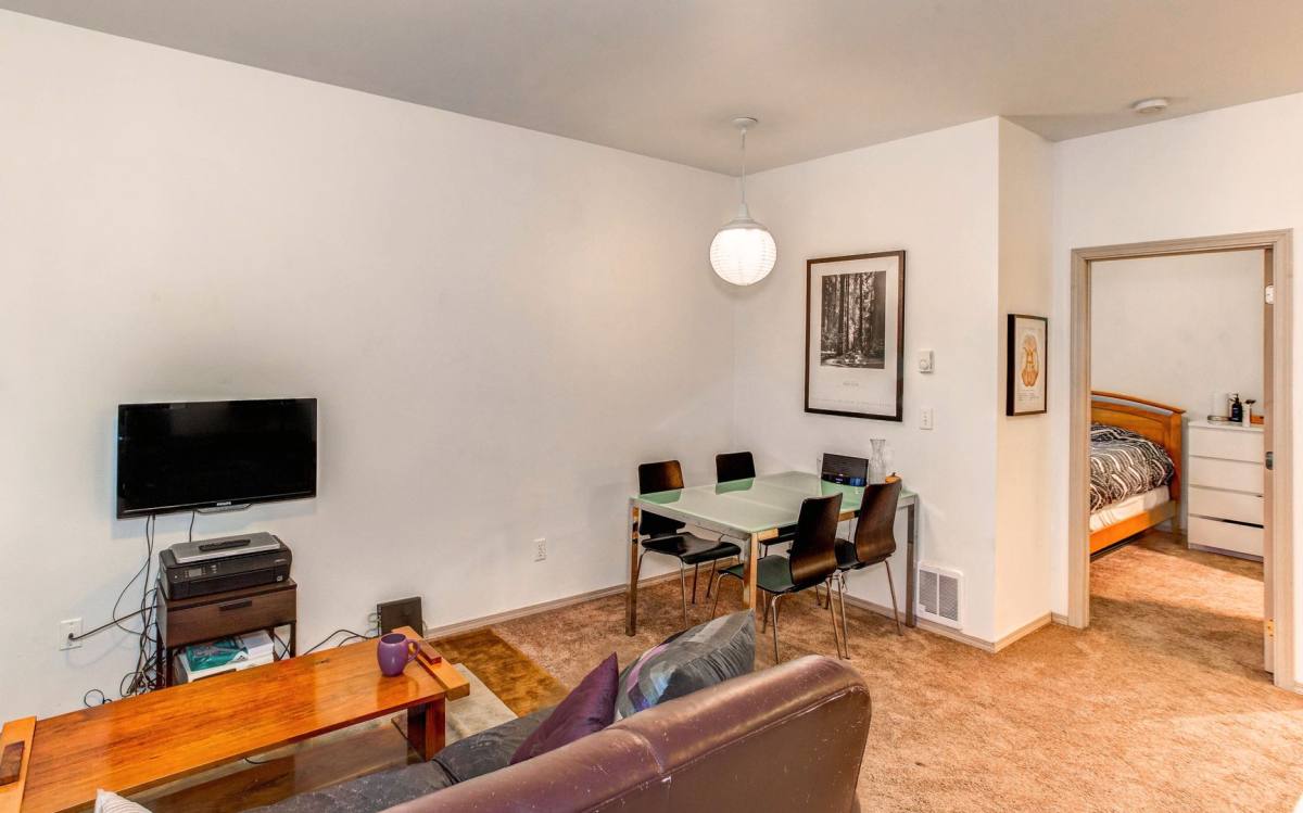 Apartment for rent at 939 20th St, Bellingham, WA 98225