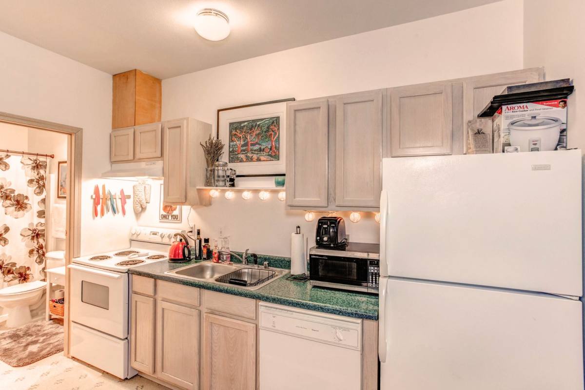Apartment for rent at 939 20th St, Bellingham, WA 98225