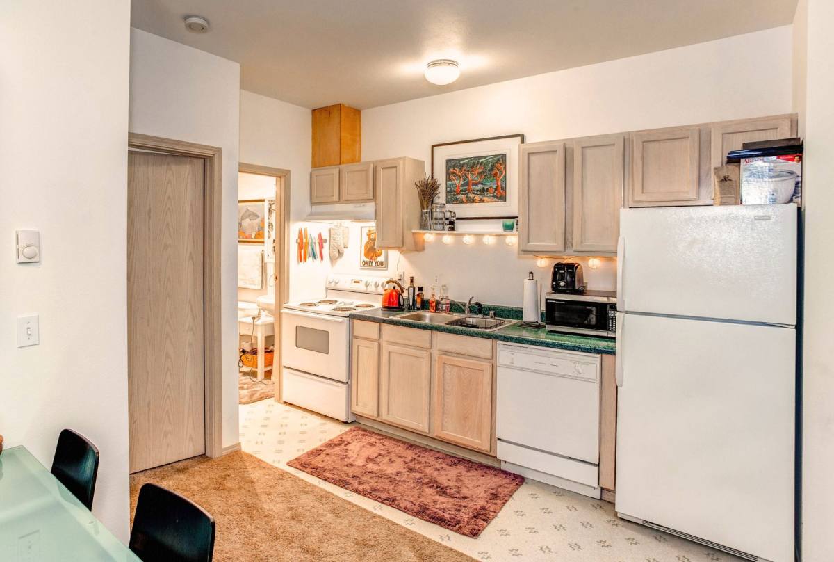 Apartment for rent at 939 20th St, Bellingham, WA 98225