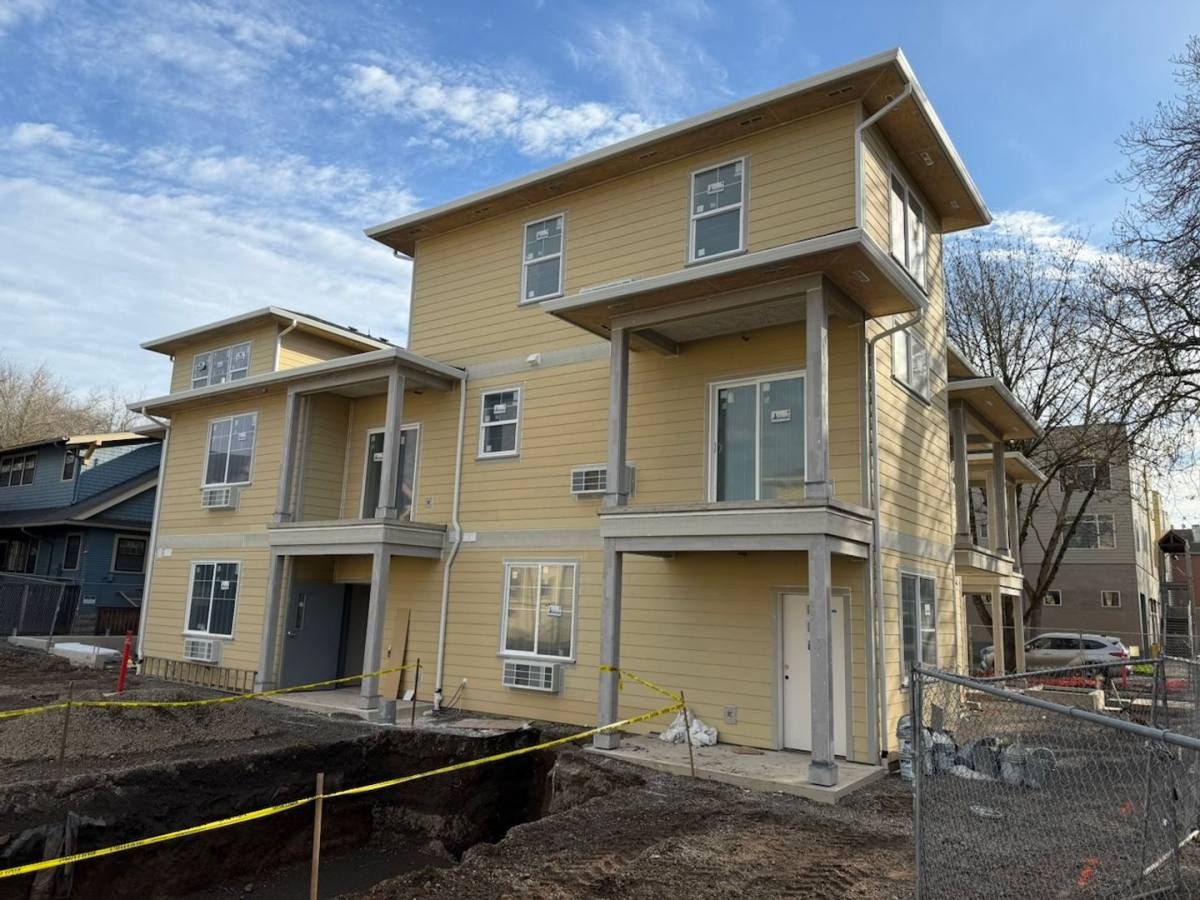 Apartment for rent at 940 Lincoln St, Eugene, OR 97401