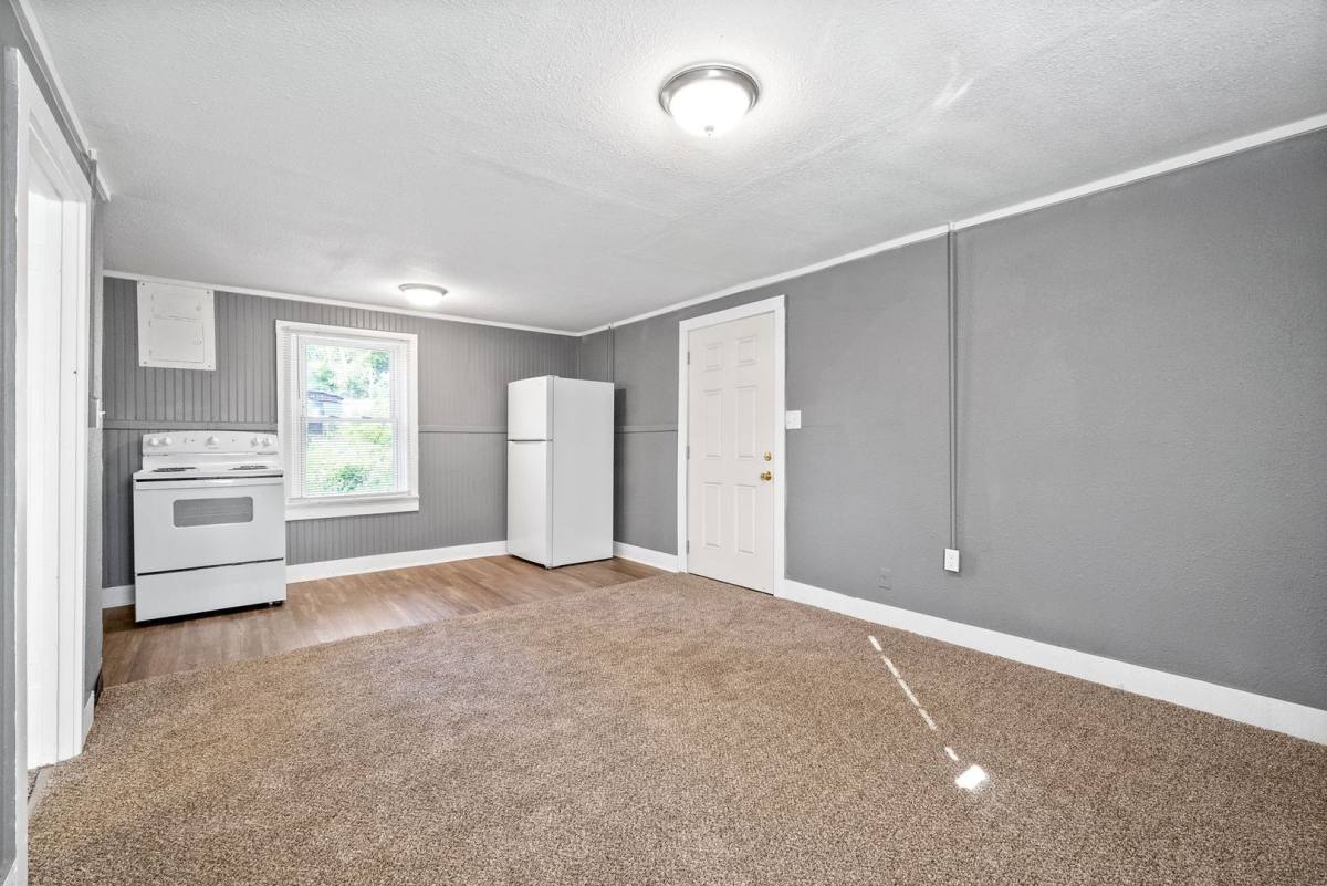 Apartment for rent at 420 Lafayette Rd, Clarksville, TN 37040