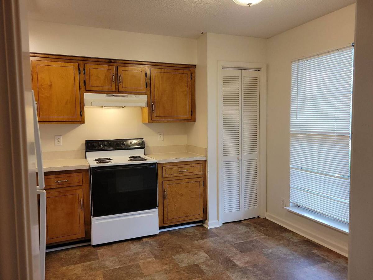 Apartment for rent at 280 Timber Court, Clarksville, TN 37043