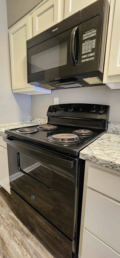 Apartment for rent at 7320 Southside Dr, Louisville, KY 40214