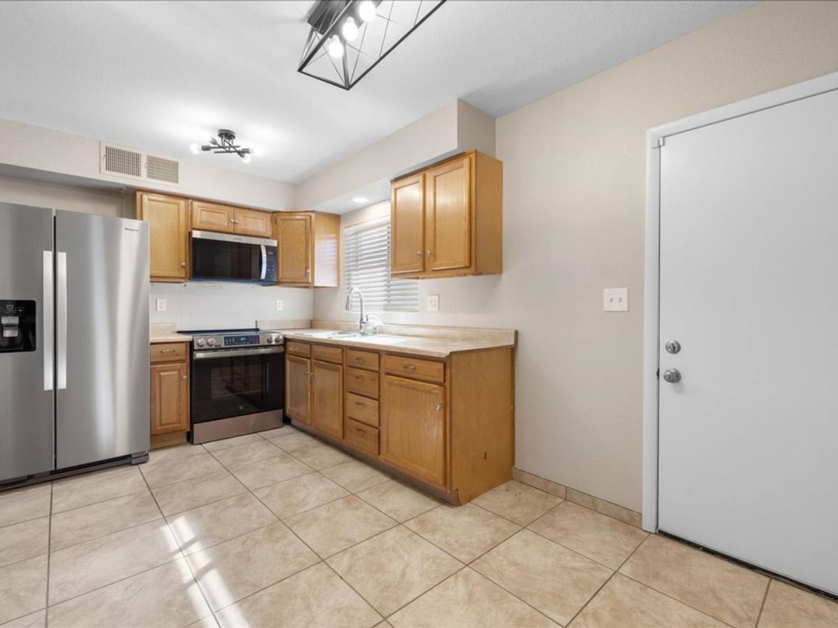 House for rent at 2207 N 9th Ave, Tucson, AZ 85705