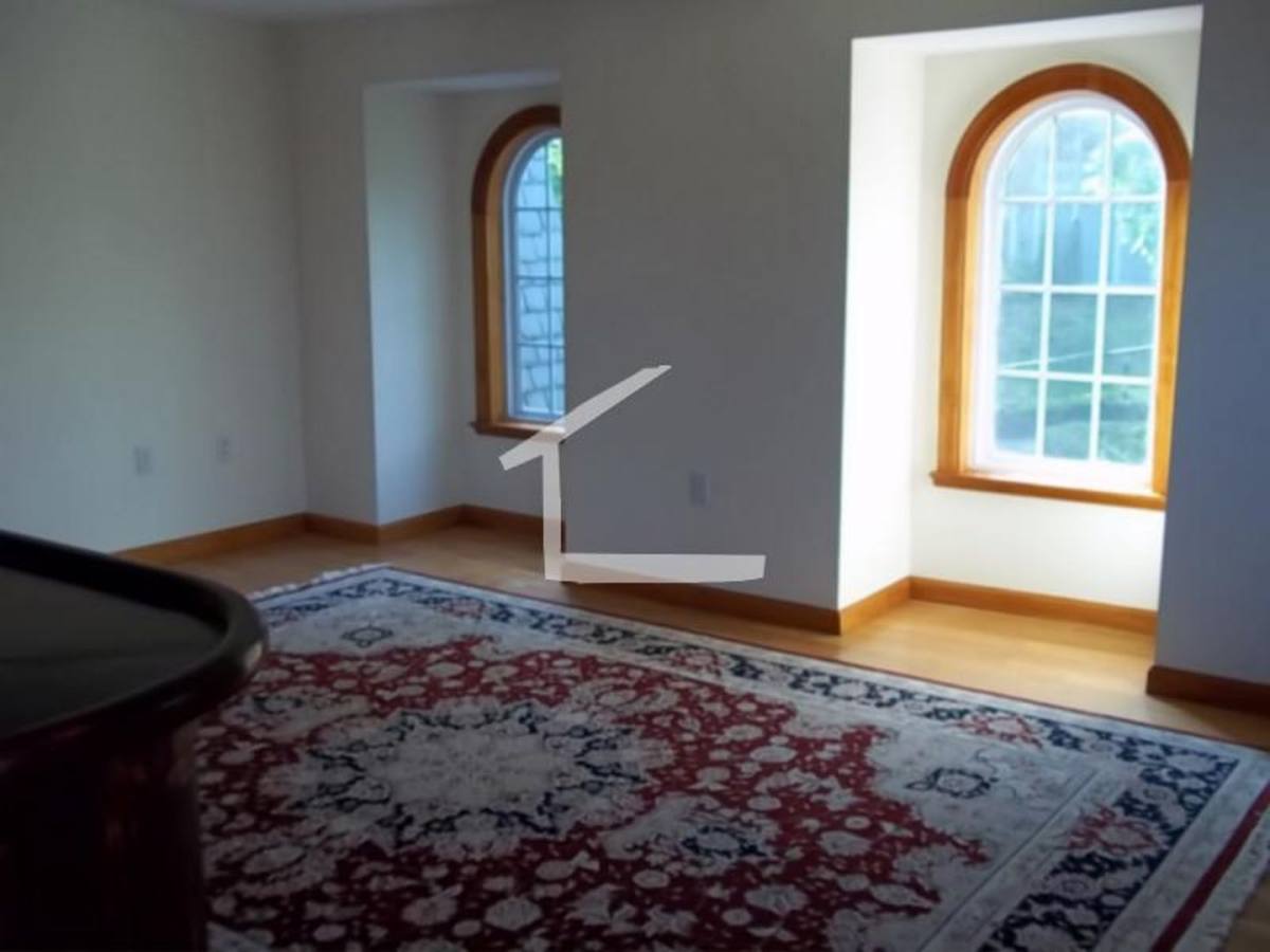 House for rent at 52 Rawson #1, Brookline, MA 02445