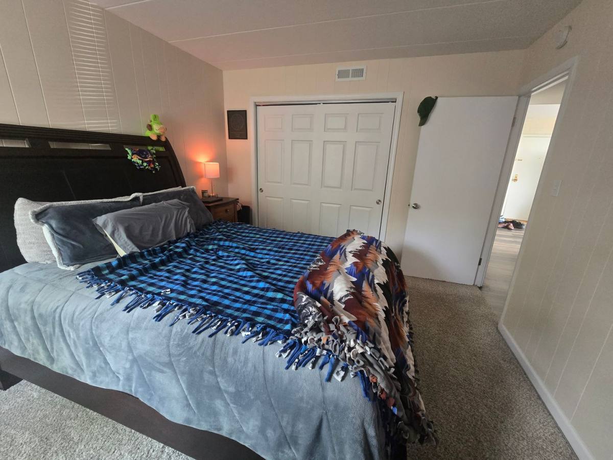 Apartment for rent at 409 W Elm St, Urbana, IL 61801