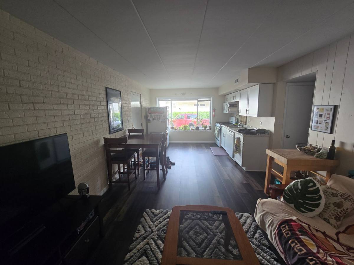 Apartment for rent at 409 W Elm St, Urbana, IL 61801