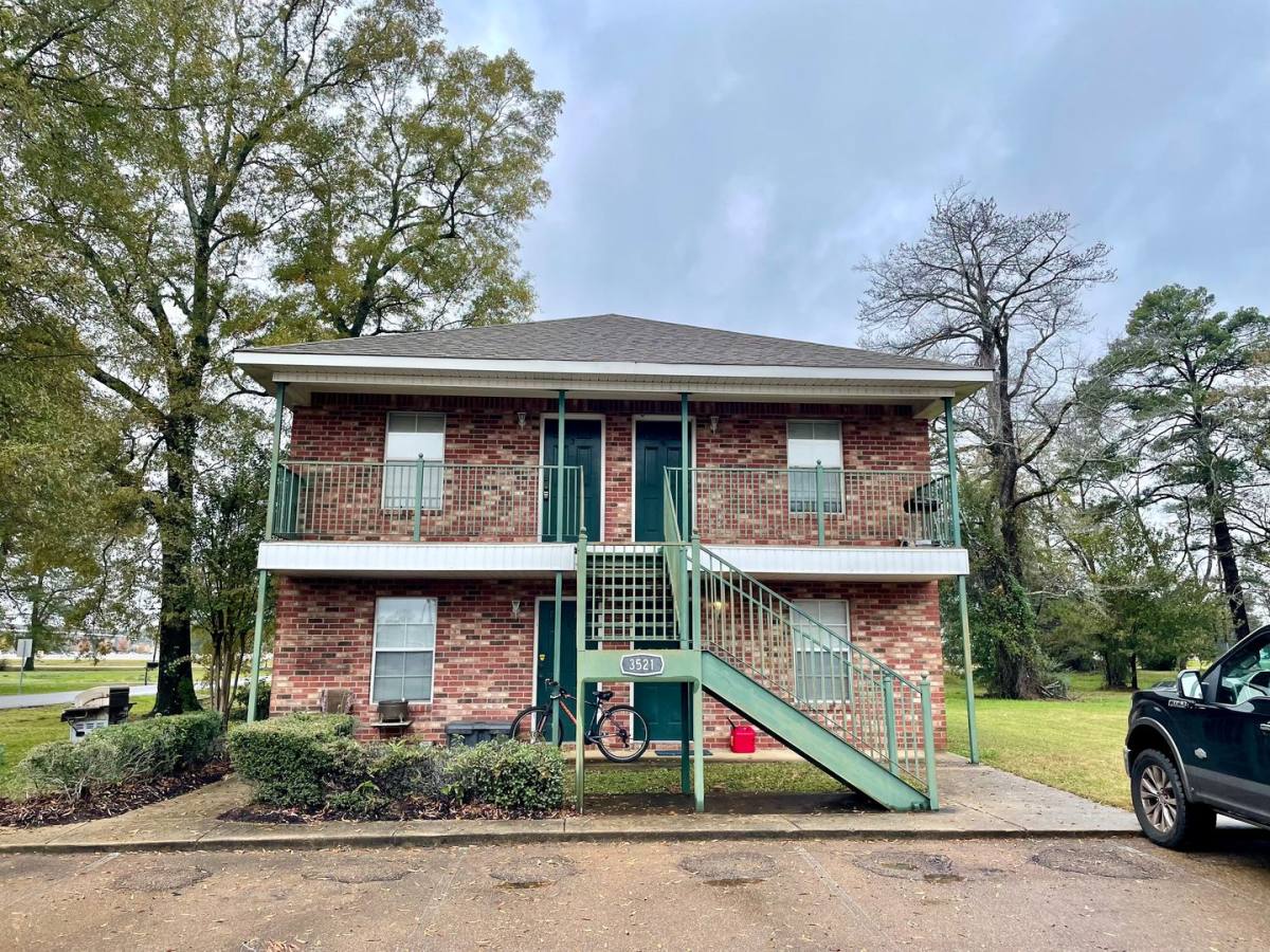 Apartment for rent at 3521 First St, Flowood, MS 39232