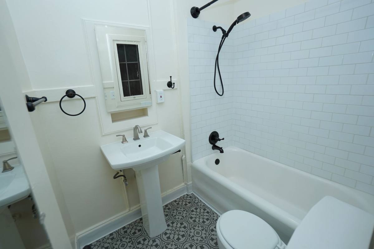 Apartment for rent at 916-926 22nd St, Sacramento, CA 95816